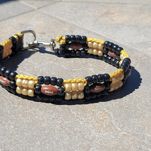 Custom Handmade Beaded Dog Collar Football Steelers - Picture 2 of 4